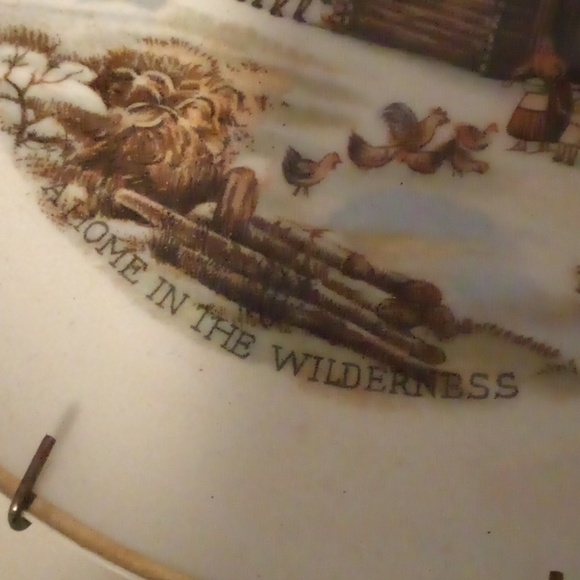 "A Home In The Wilderness" By Currier & Ives Decorated Plate W/Wall Plate Hanger - Picture 4 of 10